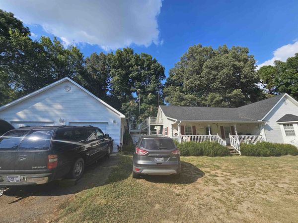 1320 W HIGHWAY 21 HWY, Troy, TN 38260