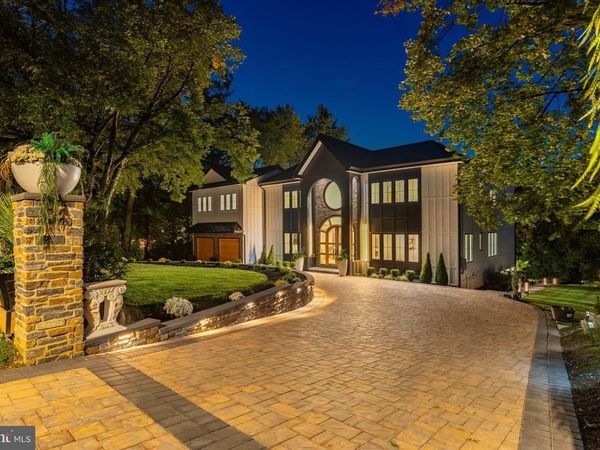9402 MEADOWBROOK AVENUE, PHILADELPHIA, PA 19118