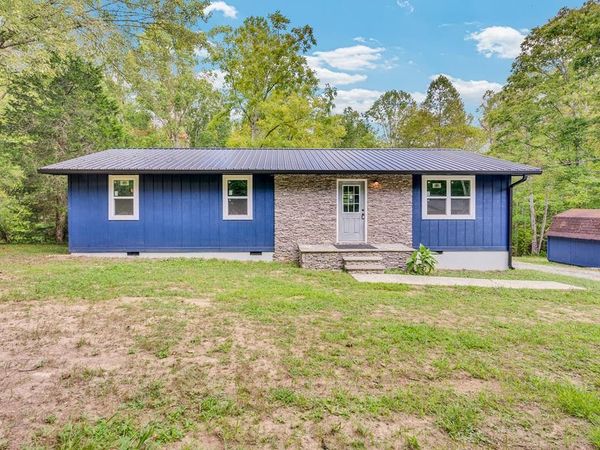 121 Twin Oaks Rd , Pikeville, TN 37367