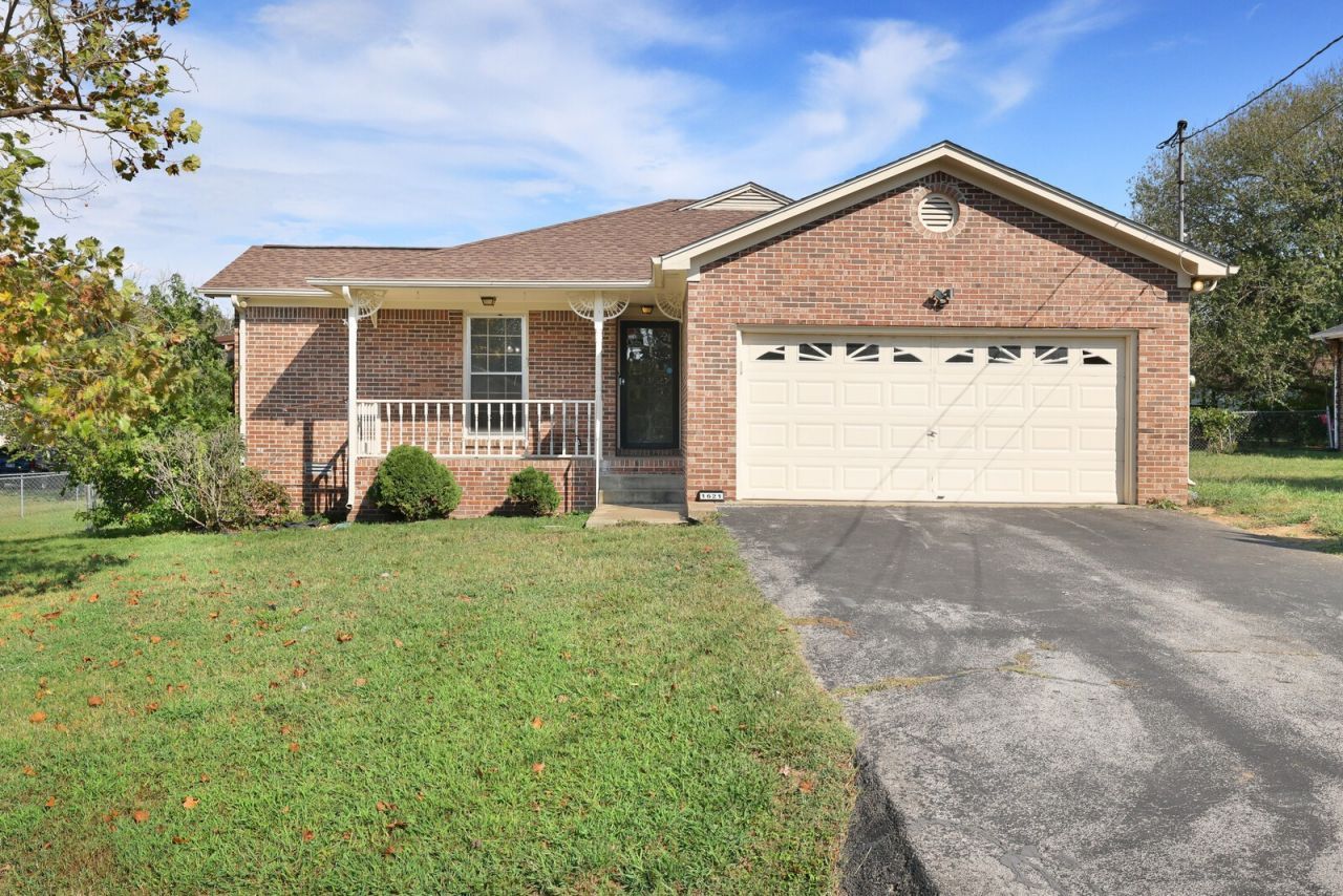 1621 Lillian Cir, Columbia, TN 38401 Main Photo