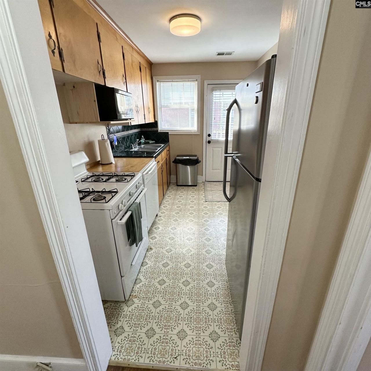 611 Naples Avenue Photo 6