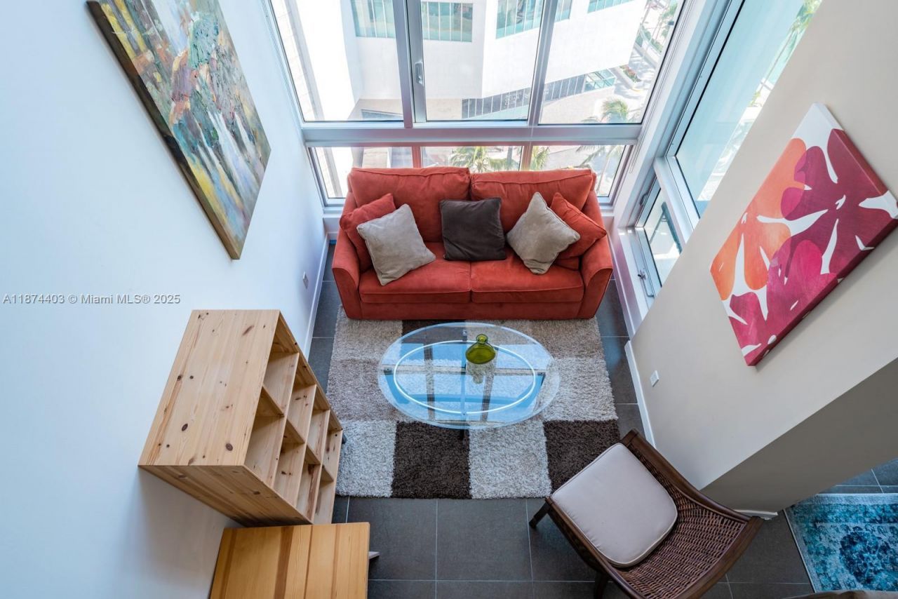 300 S Biscayne Blvd, Unit L-1022, Miami, FL 33131 Photo