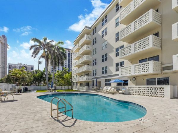1901 S Ocean Dr, Unit 303, Hollywood, FL 33019