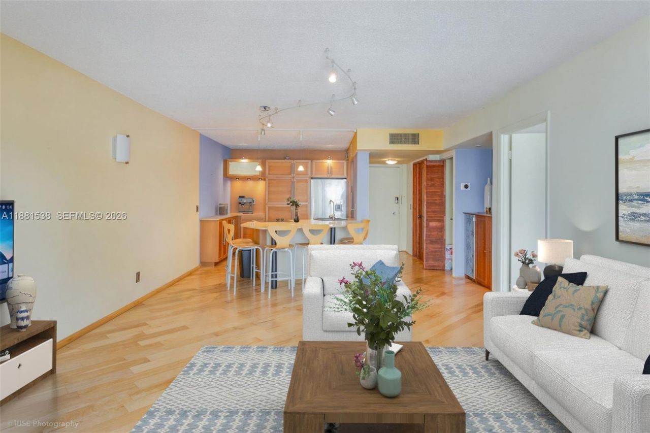 1901 S Ocean Dr, Unit 303, Hollywood, FL 33019 Photo
