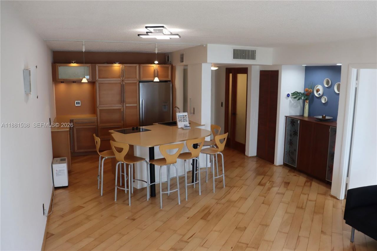 1901 S Ocean Dr, Unit 303, Hollywood, FL 33019 Photo