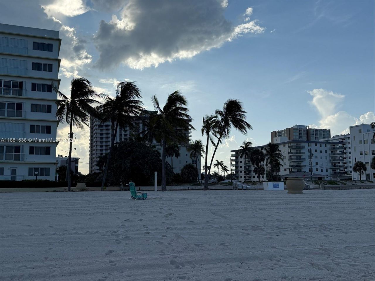 1901 S Ocean Dr, Unit 303, Hollywood, FL 33019 Photo