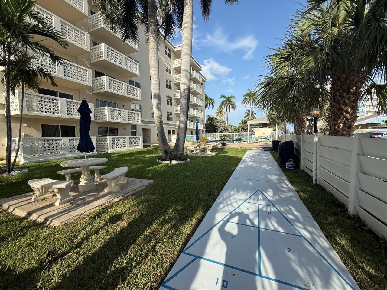 1901 S Ocean Dr, Unit 303, Hollywood, FL 33019 Photo