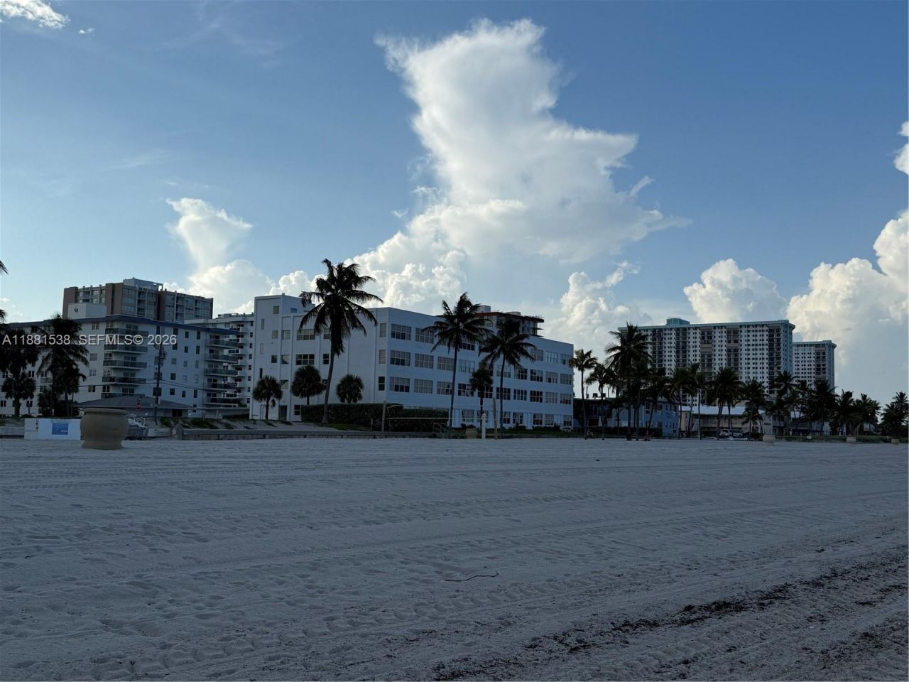 1901 S Ocean Dr, Unit 303, Hollywood, FL 33019 Photo