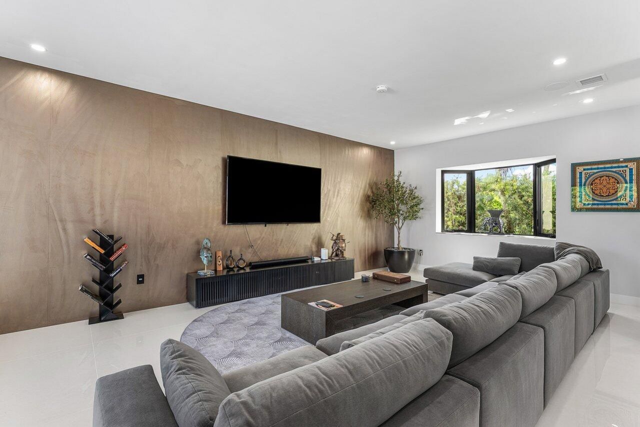 8387 Sawpine Road, Delray Beach, FL 33446 Photo