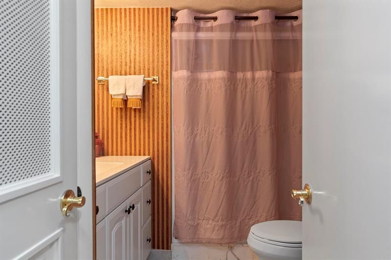 4020 Galt Ocean Drive, Unit 1004, Fort Lauderdale, FL 33308 Photo