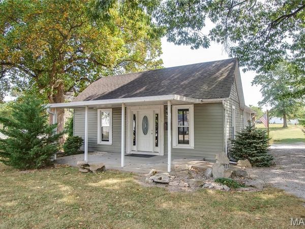 911 Sumner, Jerseyville, IL 62052