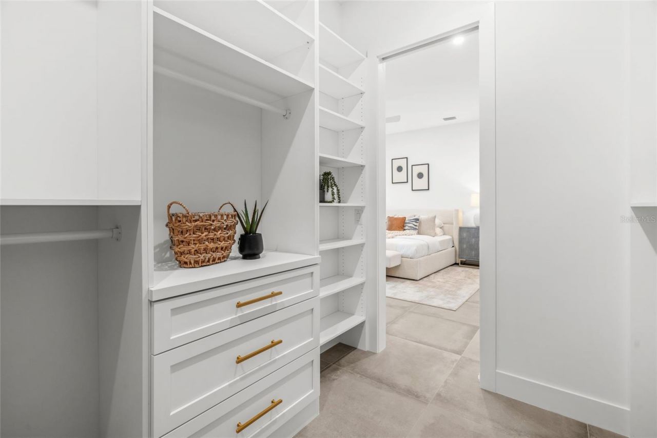 2111 Hawthorne Street, Sarasota, FL 34239 Photo