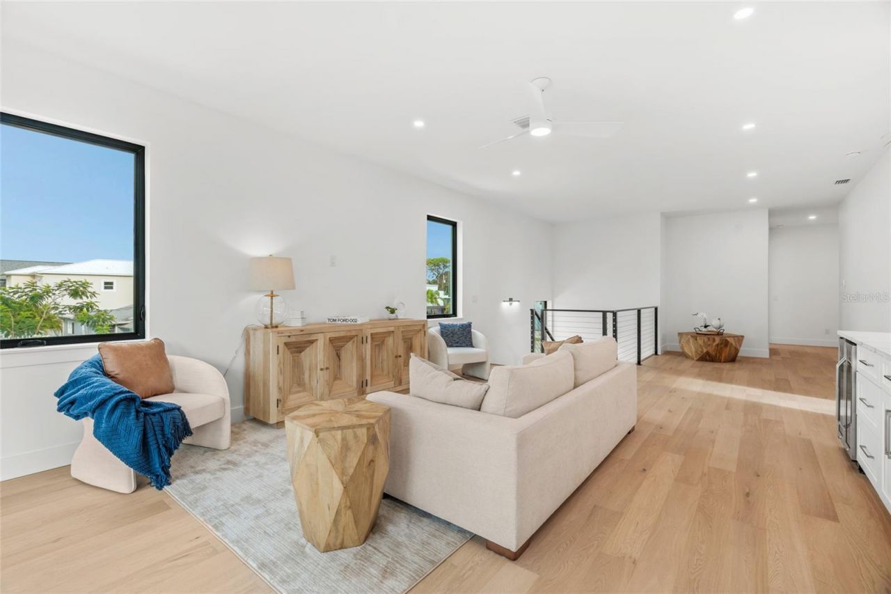 2111 Hawthorne Street, Sarasota, FL 34239 Photo