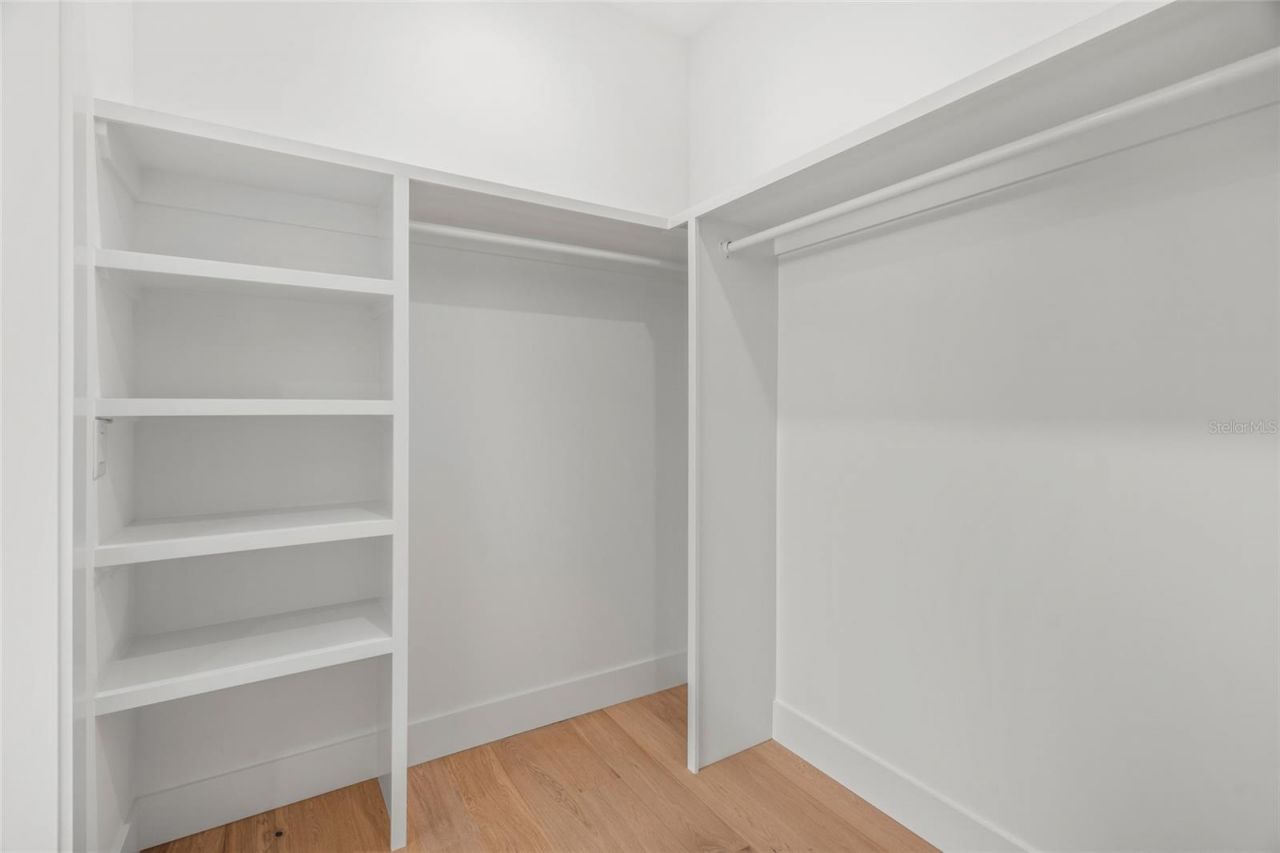 2111 Hawthorne Street, Sarasota, FL 34239 Photo