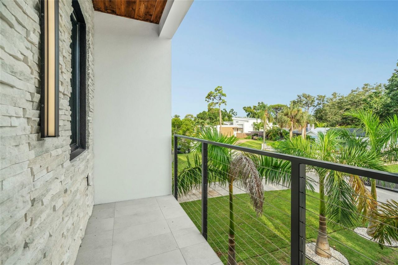 2111 Hawthorne Street, Sarasota, FL 34239 Photo