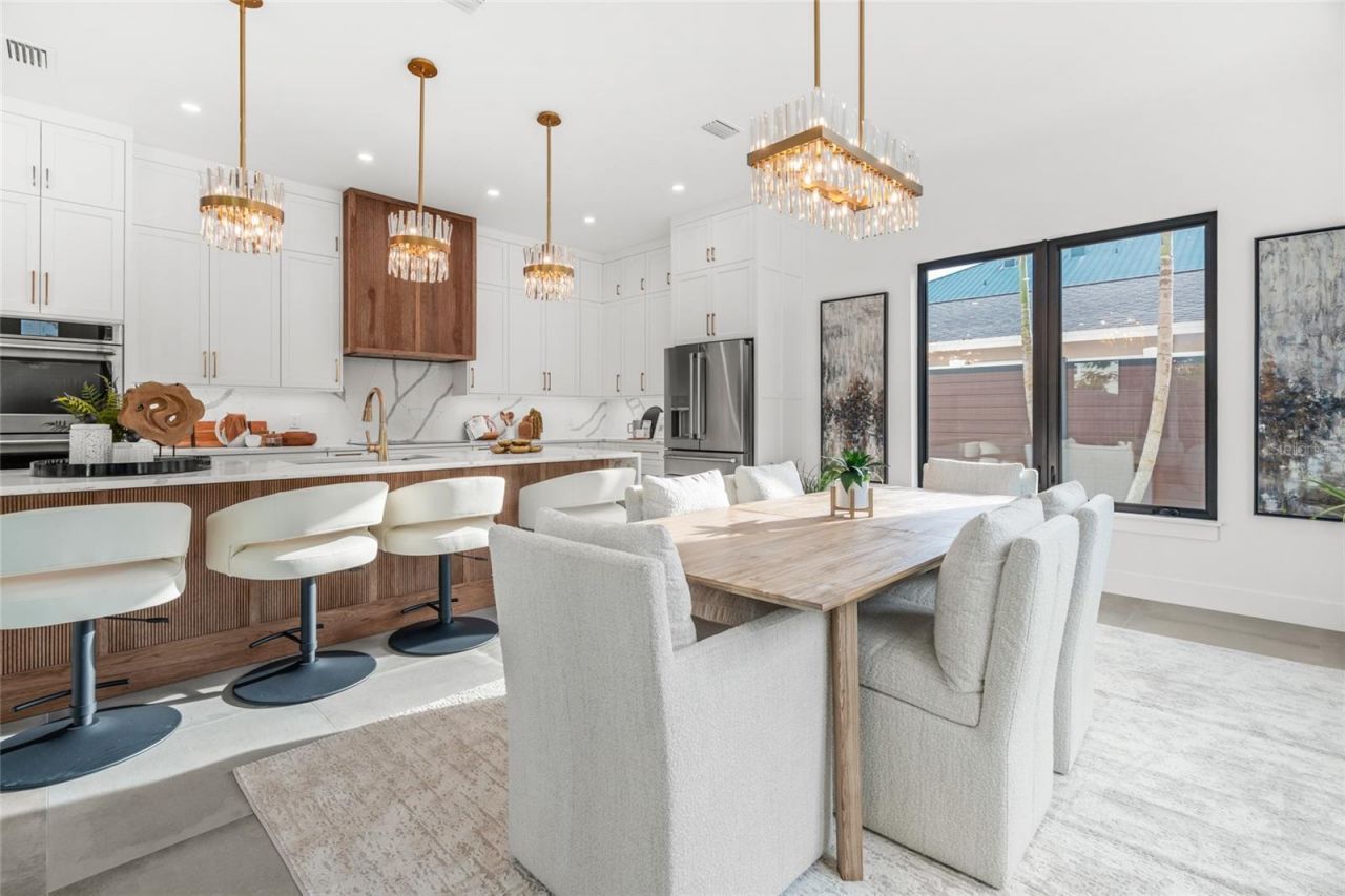 2111 Hawthorne Street, Sarasota, FL 34239 Photo