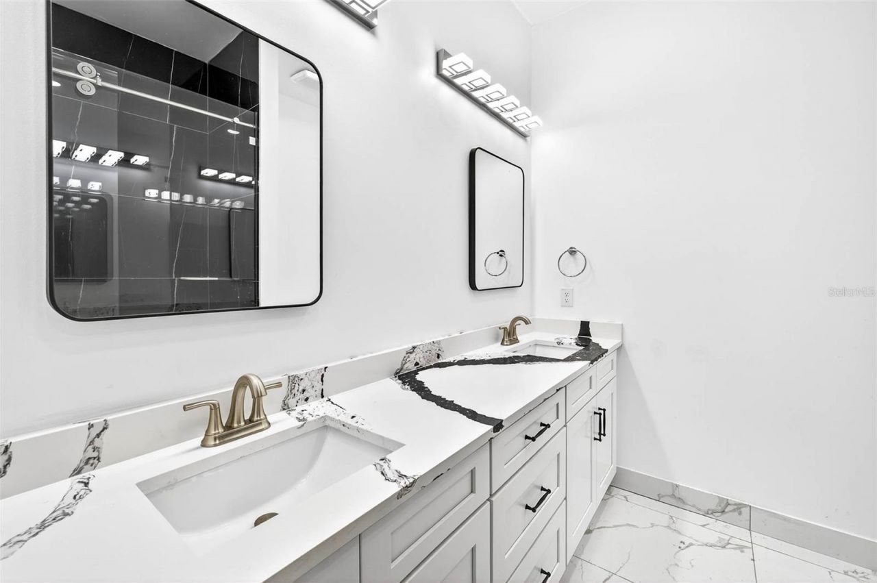 216 N Glen Arven Avenue, Temple Terrace, FL 33617 Photo