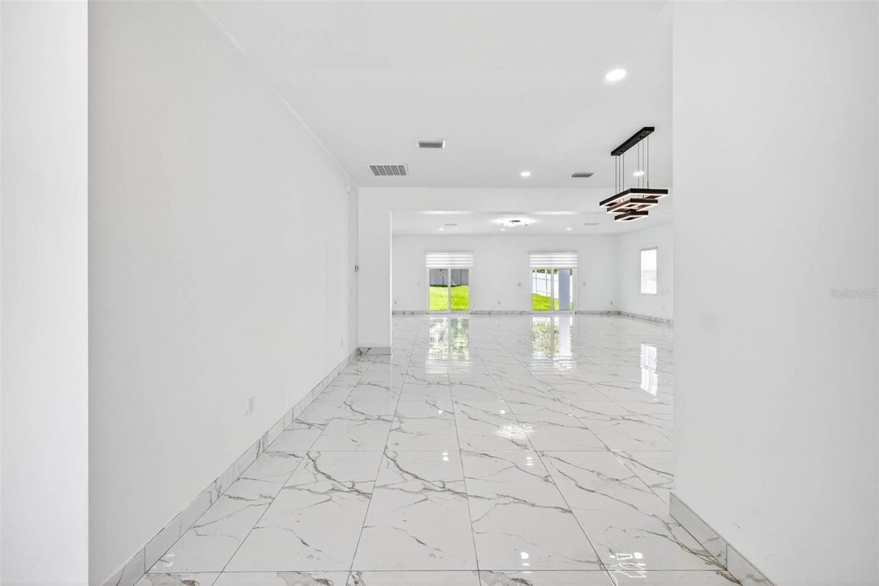 216 N Glen Arven Avenue, Temple Terrace, FL 33617 Photo