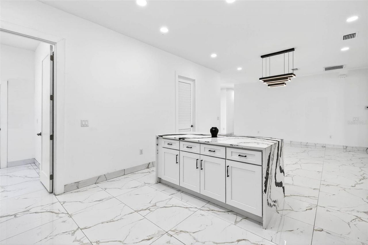 216 N Glen Arven Avenue, Temple Terrace, FL 33617 Photo