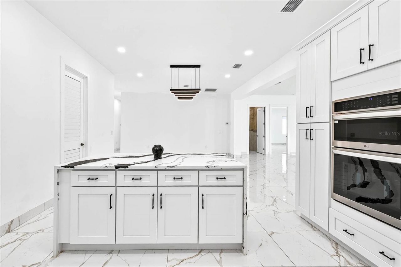 216 N Glen Arven Avenue, Temple Terrace, FL 33617 Photo