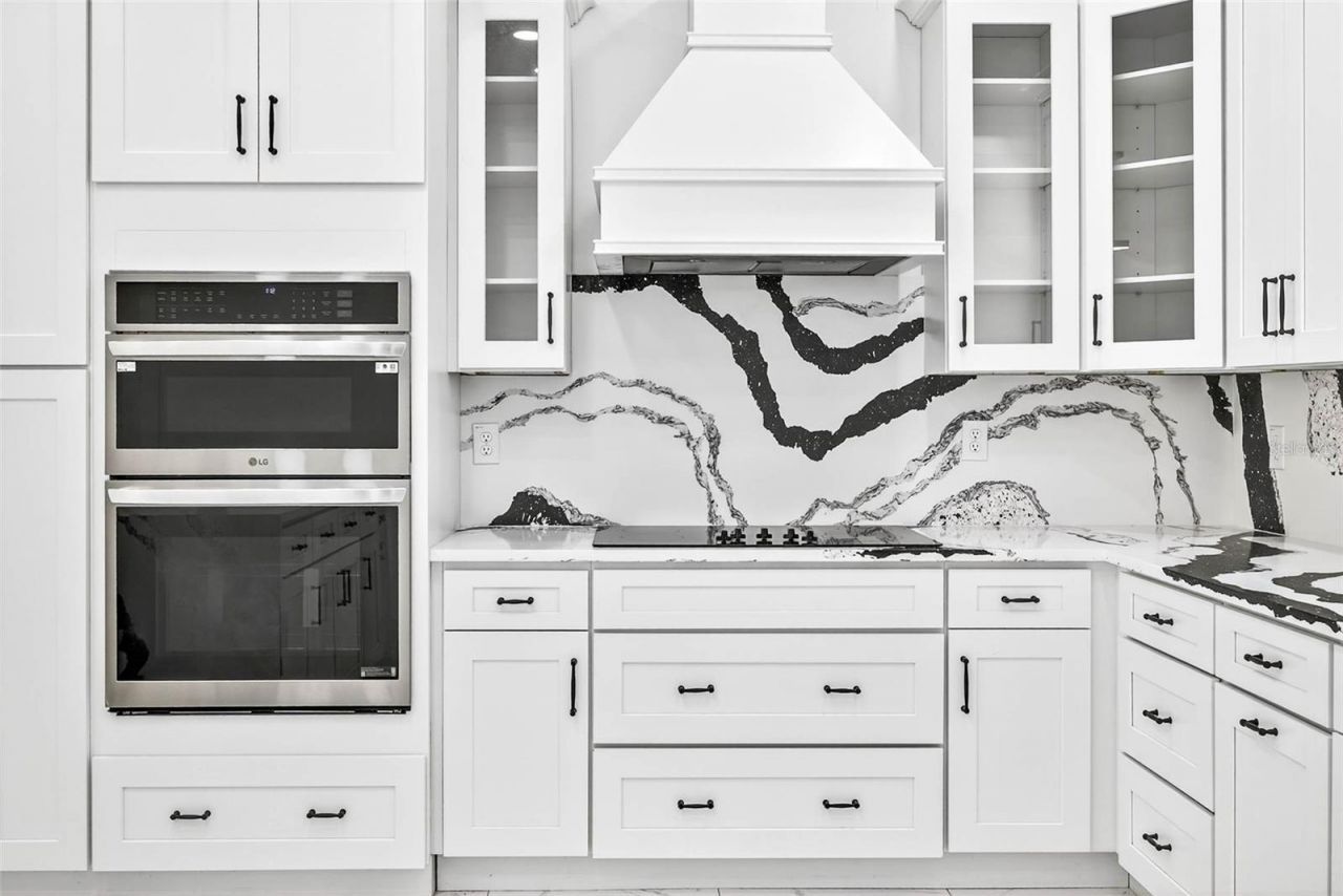 216 N Glen Arven Avenue, Temple Terrace, FL 33617 Photo