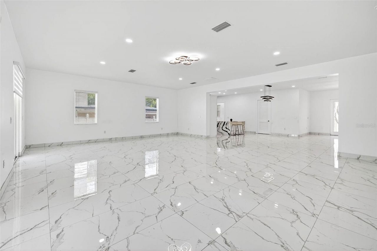 216 N Glen Arven Avenue, Temple Terrace, FL 33617 Photo