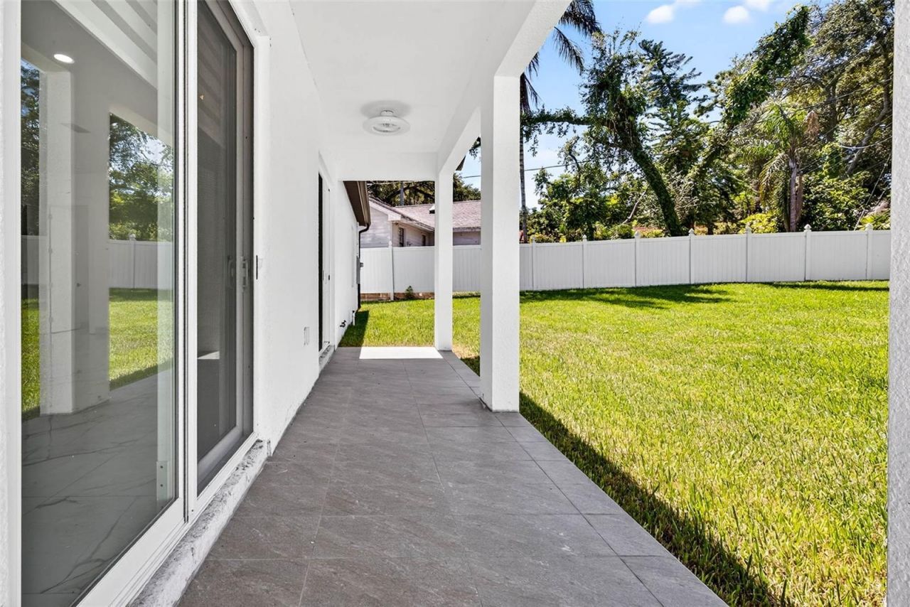 216 N Glen Arven Avenue, Temple Terrace, FL 33617 Photo