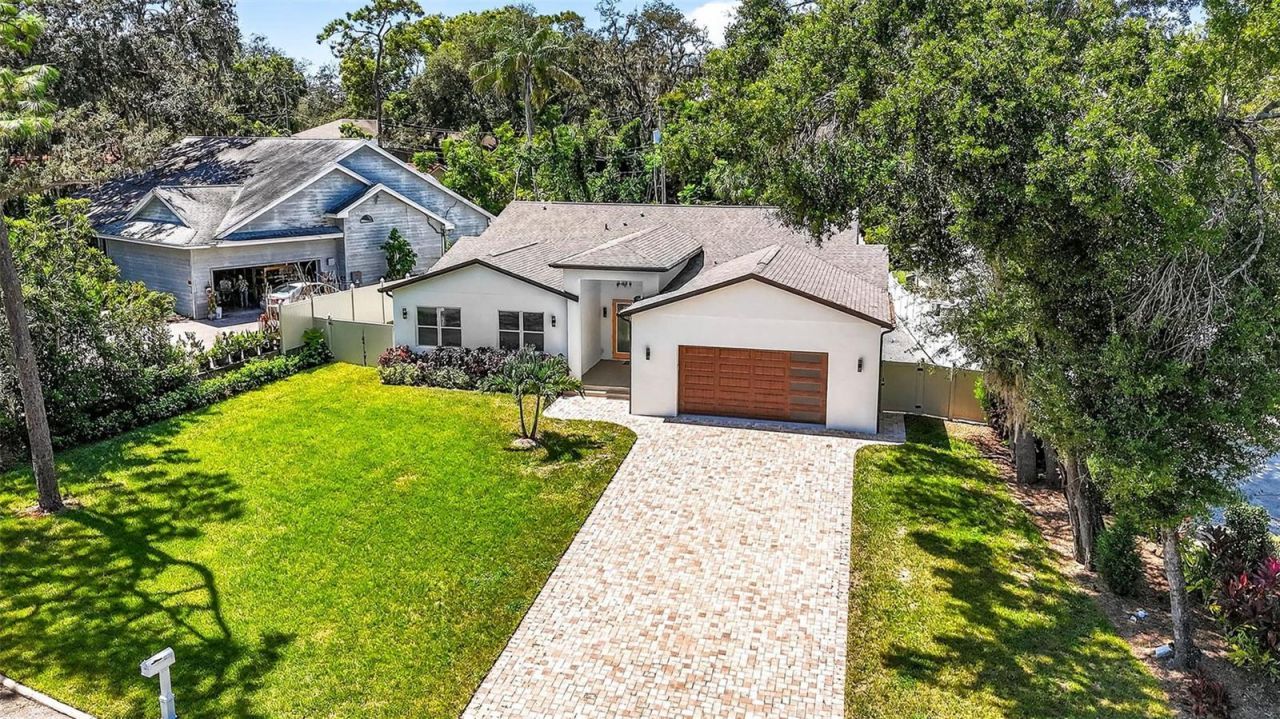 216 N Glen Arven Avenue, Temple Terrace, FL 33617 Photo