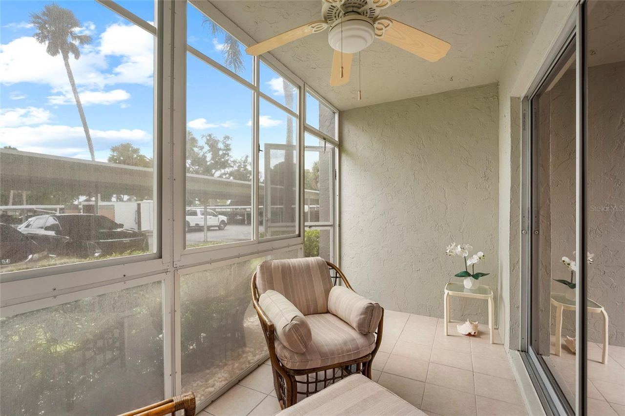 1540 Glen Oaks Drive E, Unit B134, Sarasota, FL 34232 Photo
