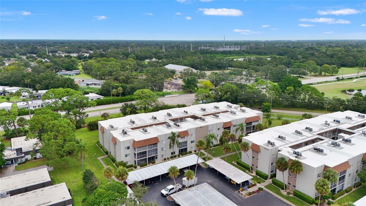 1540 Glen Oaks Drive E, Unit B134, Sarasota, FL 34232 Photo