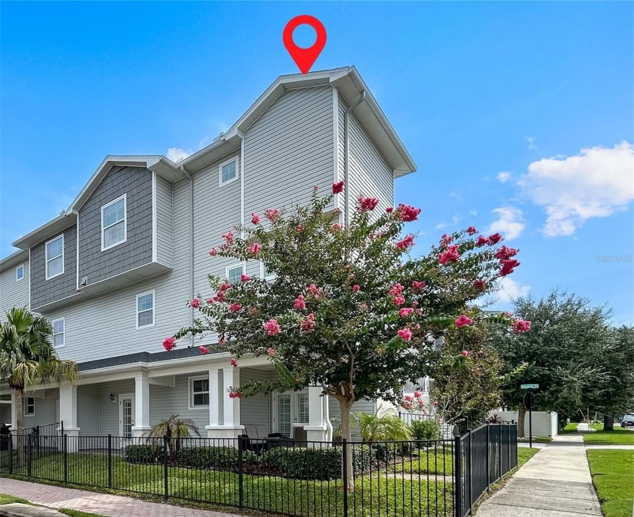 510 Douglas Place, Dunedin, FL 34698 Main Photo