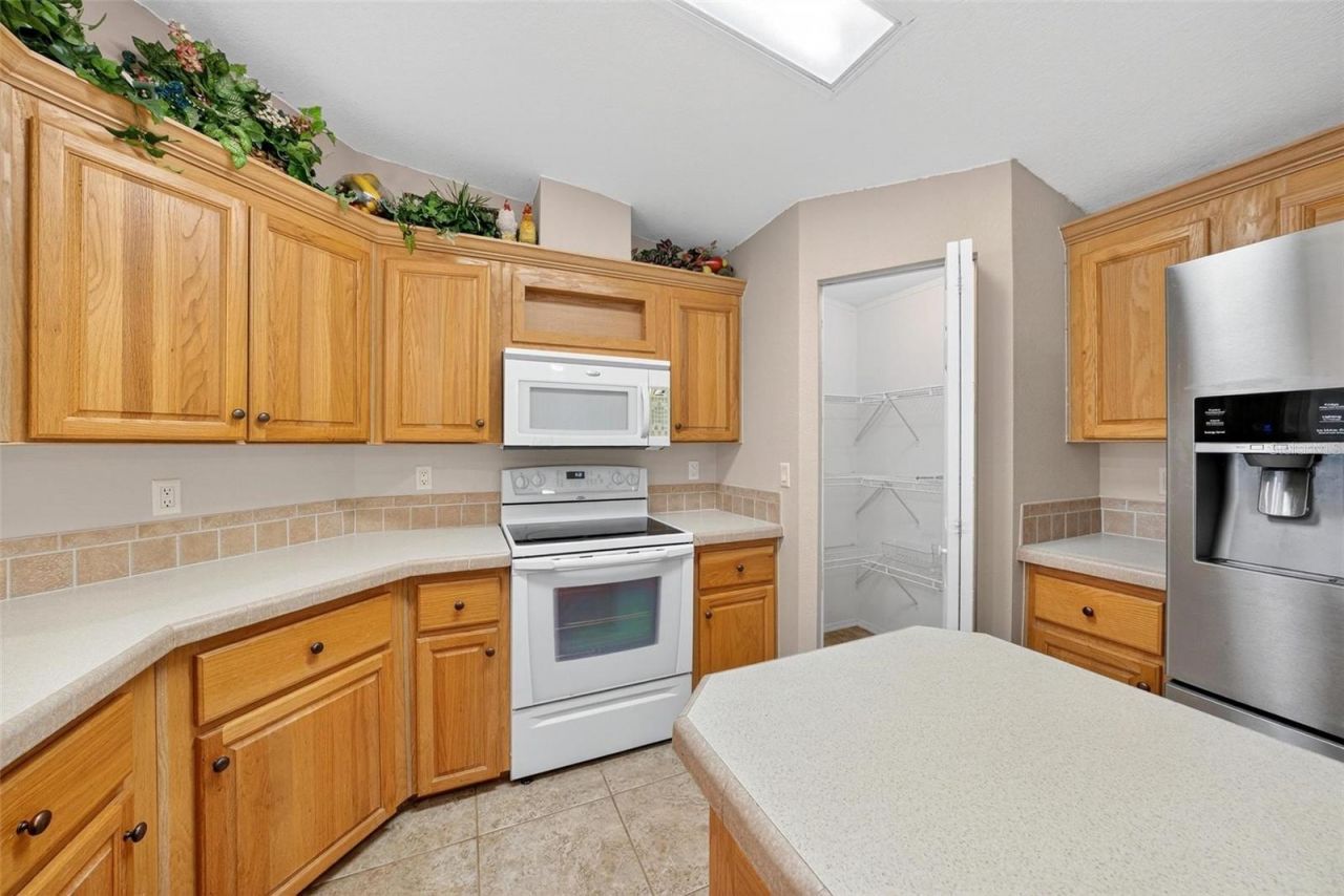 56310 Redbud Road, Astor, FL 32102 Photo