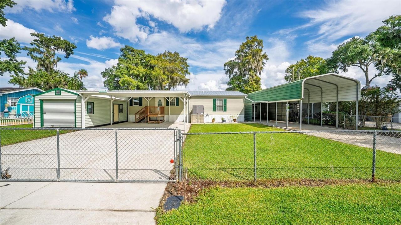 56310 Redbud Road, Astor, FL 32102 Photo