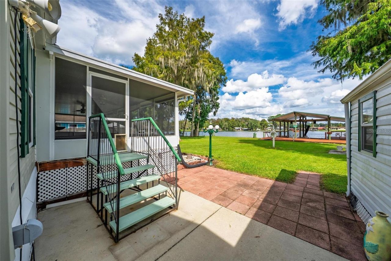 56310 Redbud Road, Astor, FL 32102 Photo