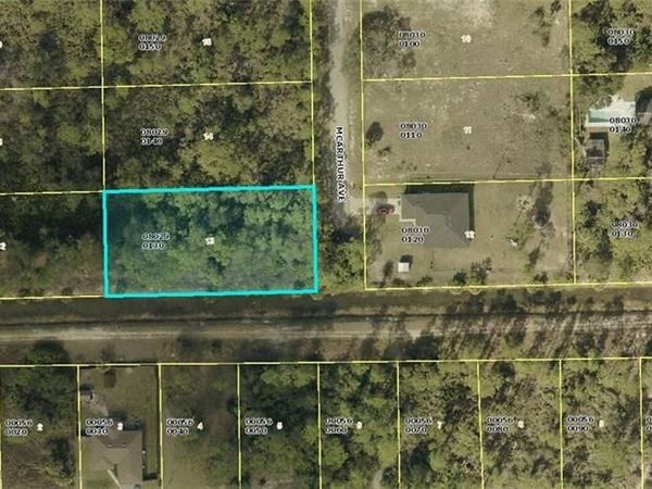 2201 McArthur AVE, ALVA, FL 33920