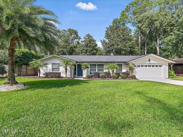 1819 TWELVE OAKS Lane W, Neptune Beach, FL 32266