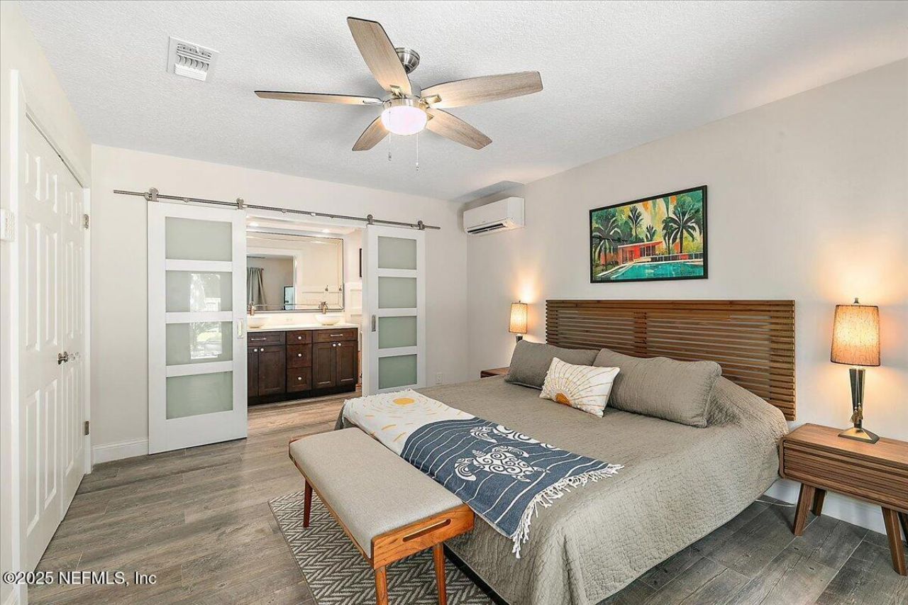 1819 Twelve Oaks Lane W, Neptune Beach, FL 32266 Photo