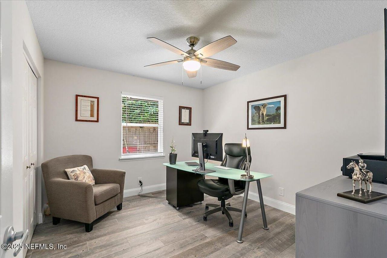 1819 Twelve Oaks Lane W, Neptune Beach, FL 32266 Photo