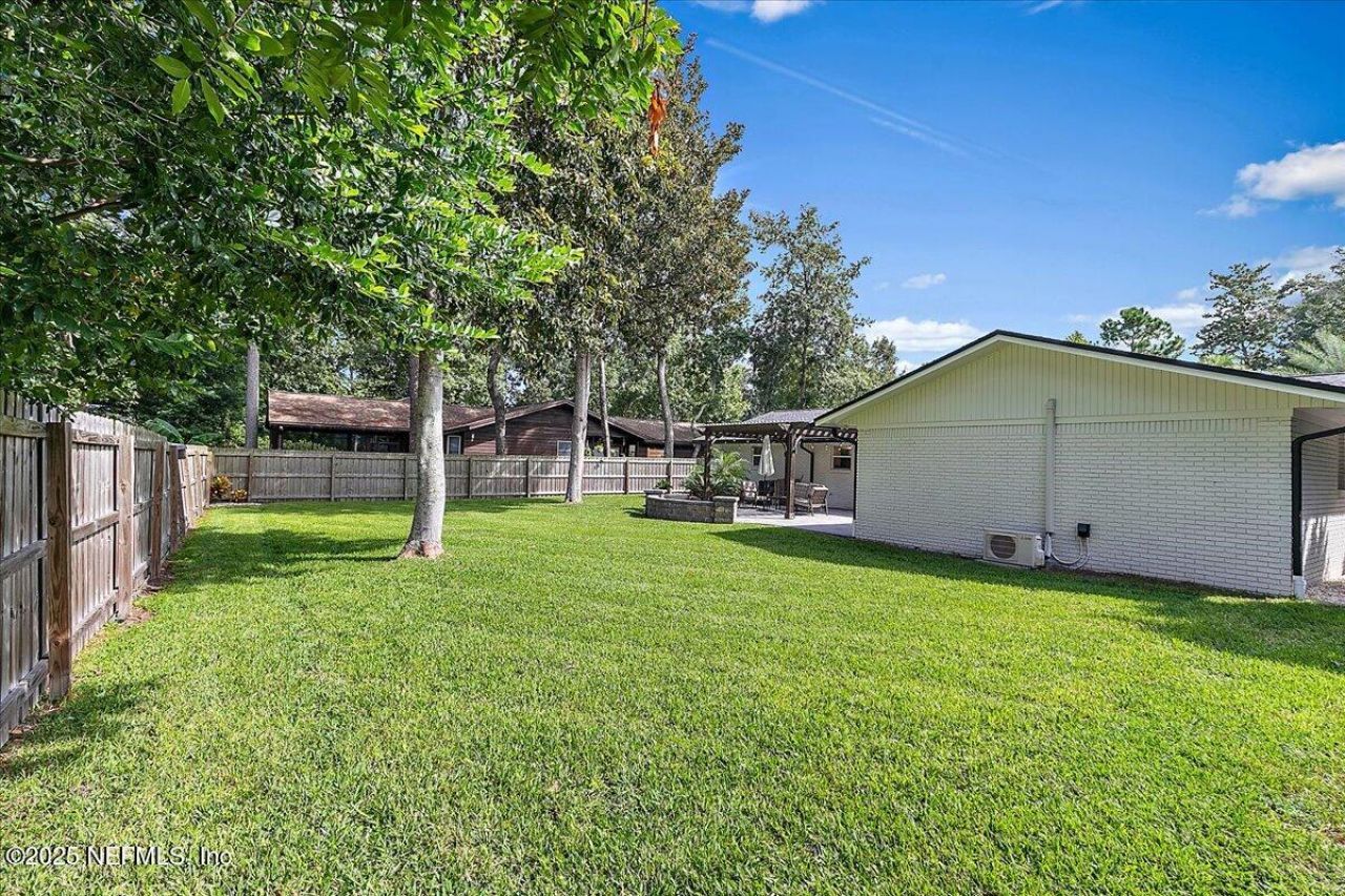 1819 Twelve Oaks Lane W, Neptune Beach, FL 32266 Photo