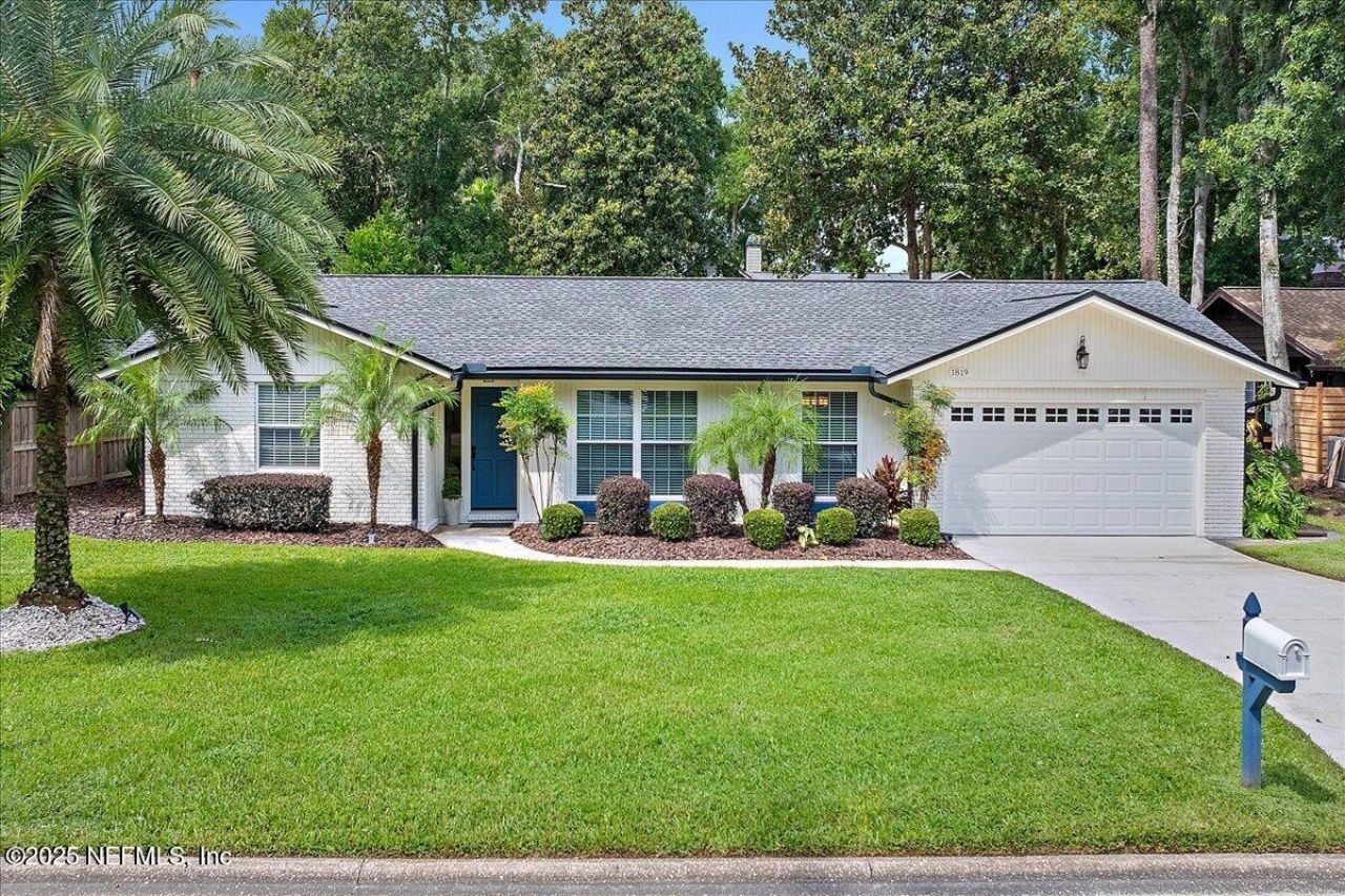 1819 Twelve Oaks Lane W, Neptune Beach, FL 32266 Photo