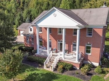 6405 Hillcroft Drive, Boston, NY 14025