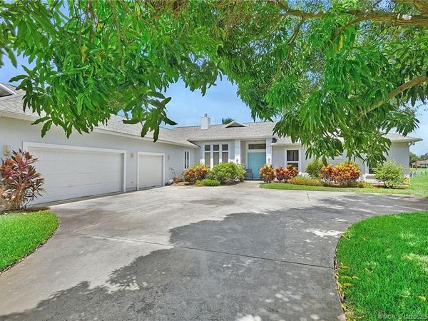 2746 SE Eagle Drive, Port St Lucie, FL 34984