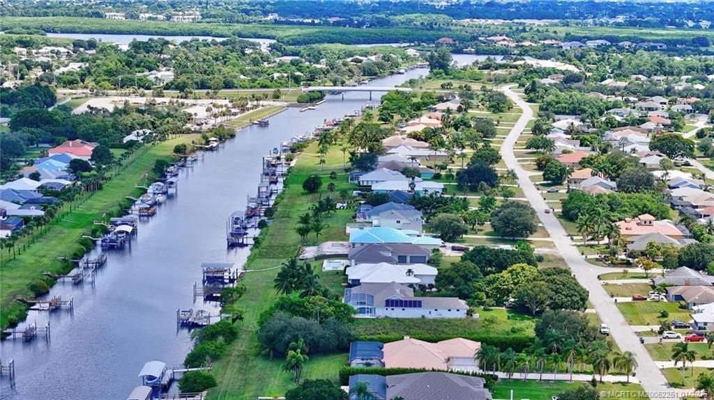 2746 SE Eagle Drive, Port Saint Lucie, FL 34984 Photo