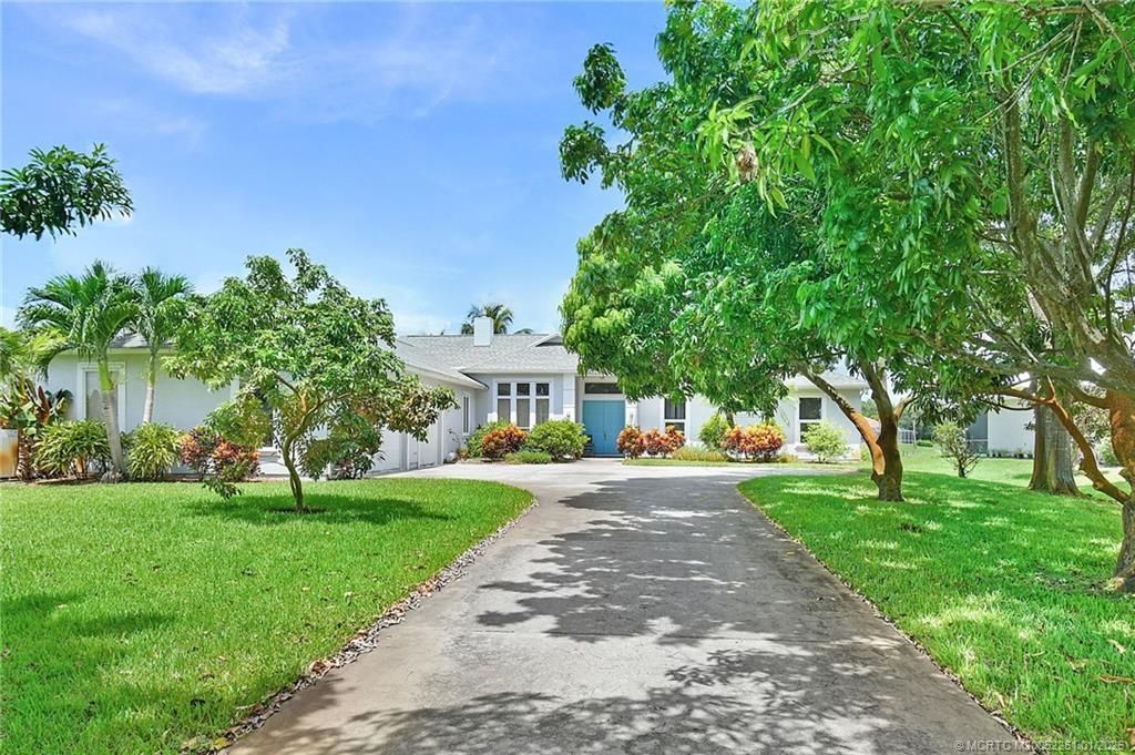 2746 SE Eagle Drive, Port Saint Lucie, FL 34984 Photo