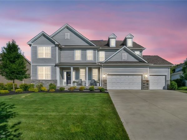 201 Harvester Drive, Copley, OH 44321