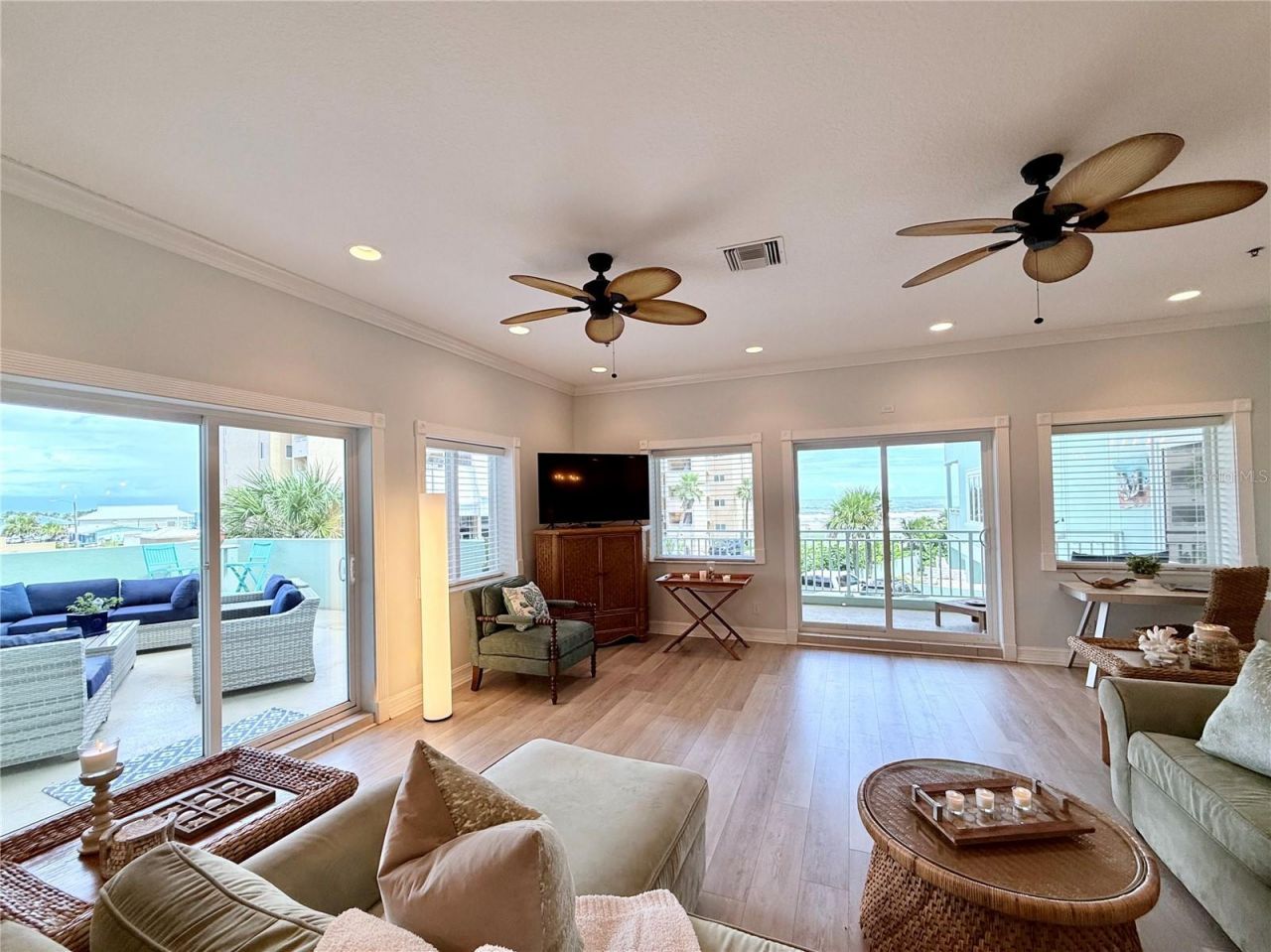 423 S Atlantic Avenue, Unit 102, New Smyrna Beach, FL 32169 Photo