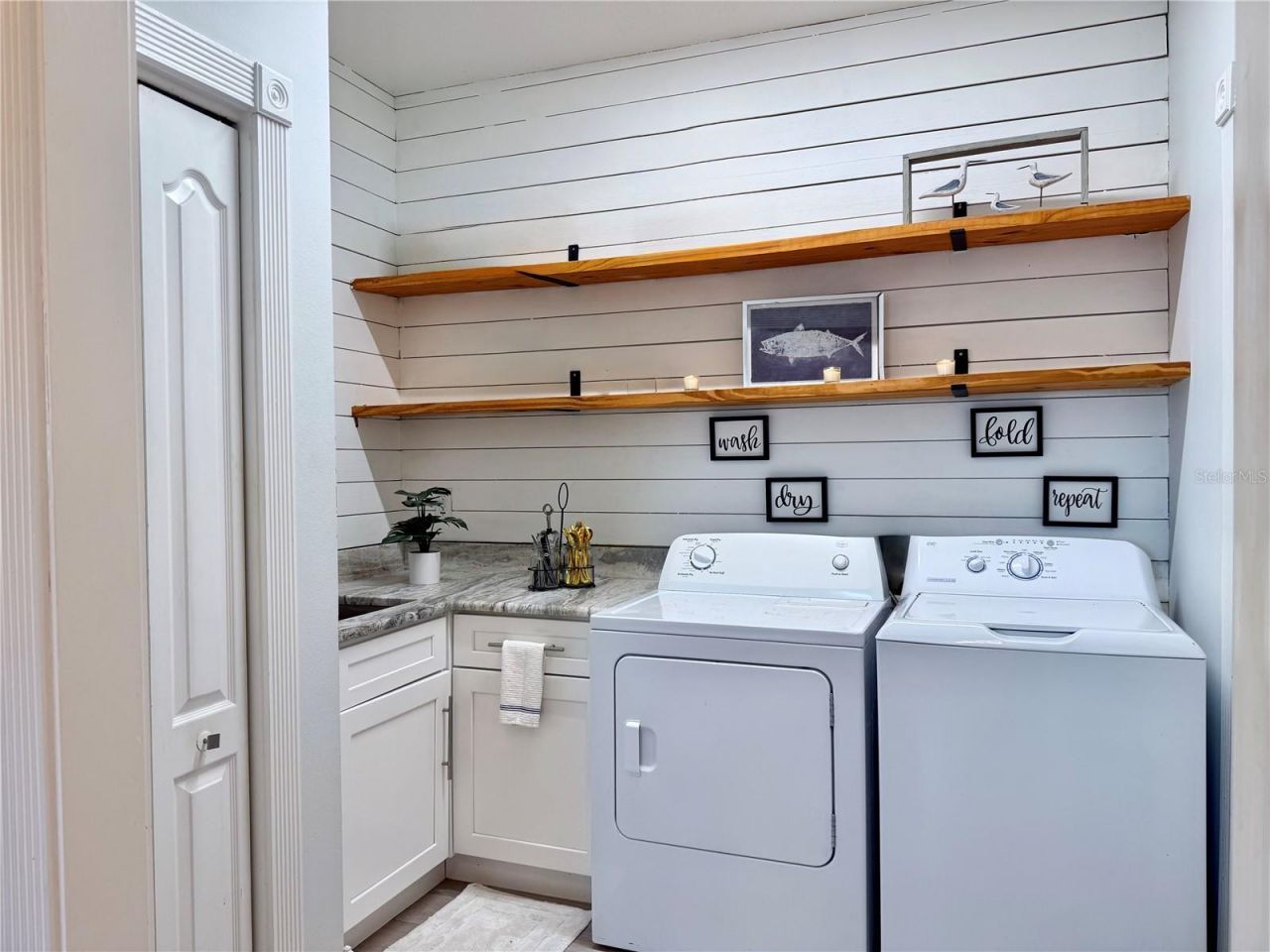 423 S Atlantic Avenue, Unit 102, New Smyrna Beach, FL 32169 Photo