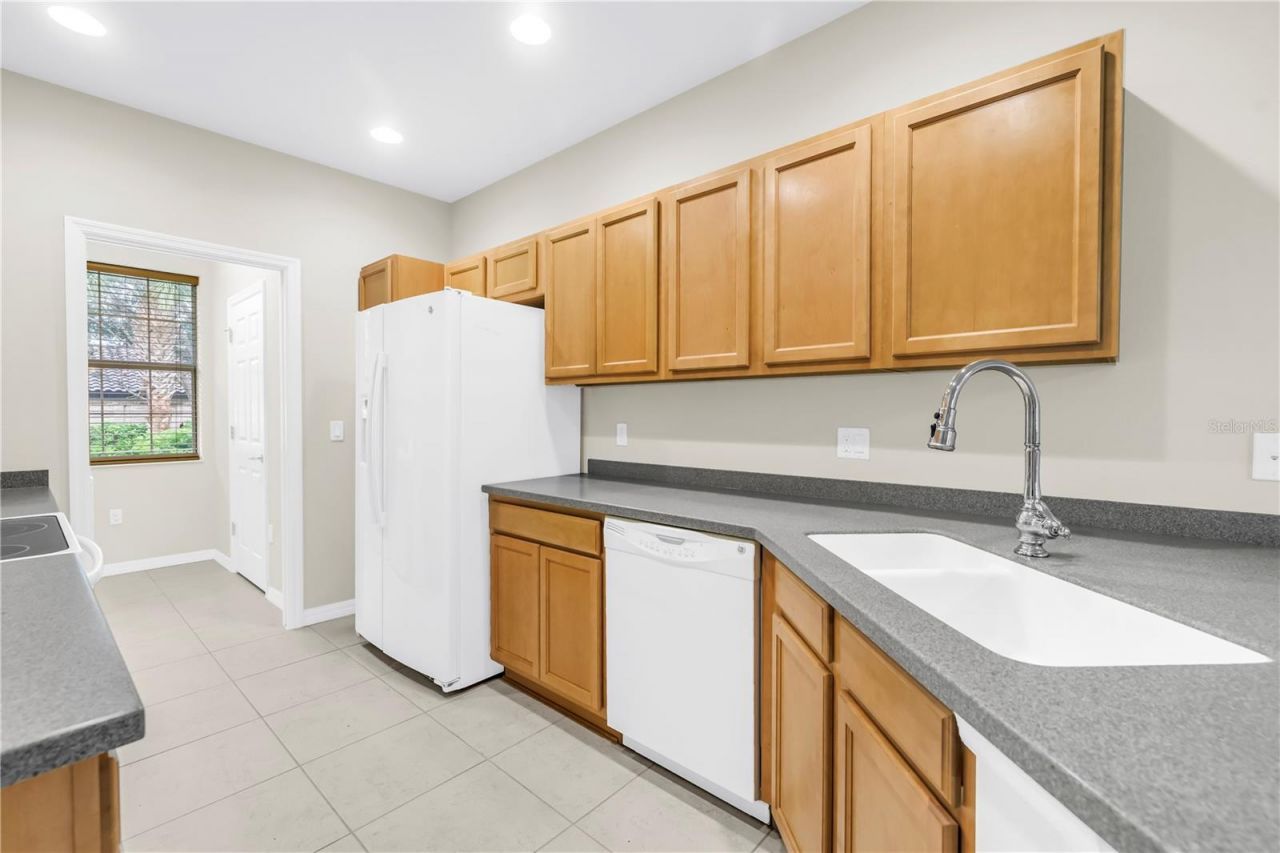 3740 82nd Avenue Circle E, Unit 104, Sarasota, FL 34243 Photo