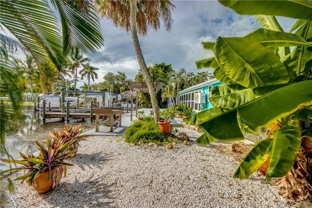 2660 Date St, Saint James City, FL 33956 Photo