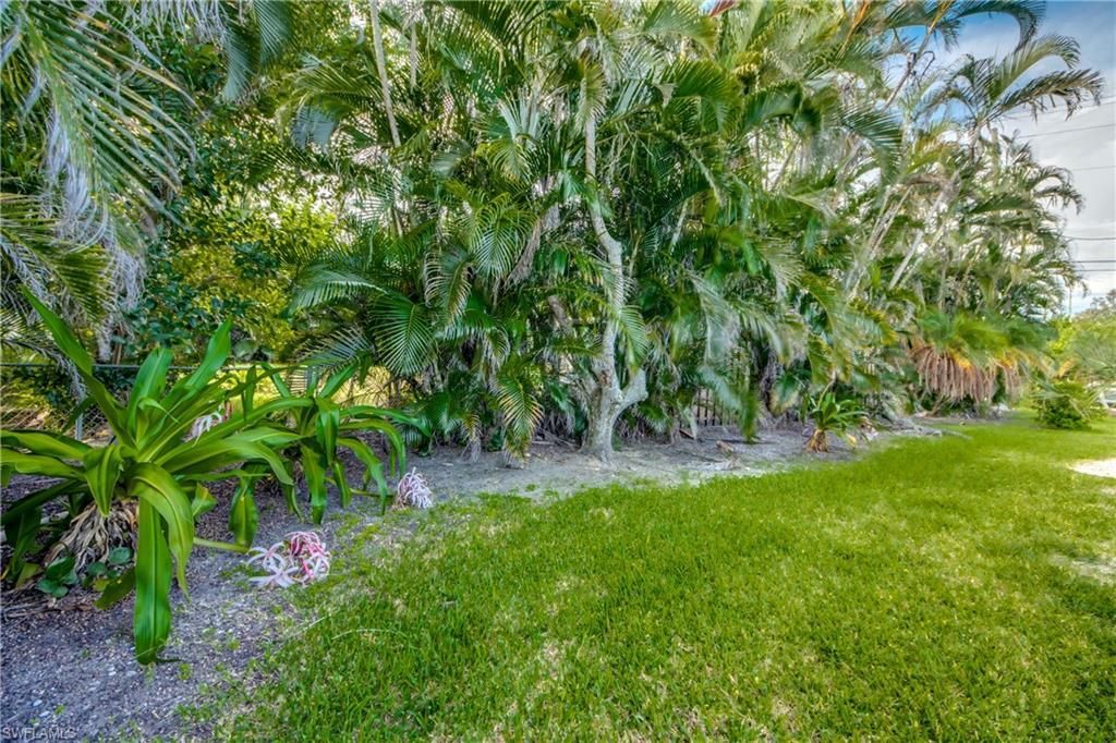 2660 Date St, Saint James City, FL 33956 Photo